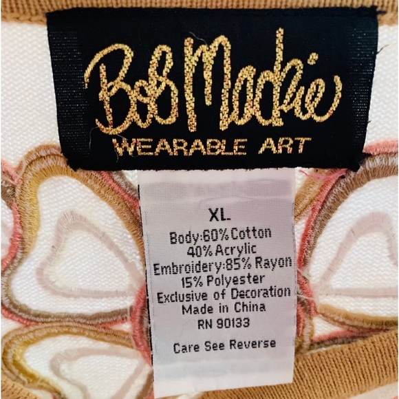 GORGEOUS BOB MACKIE 3-BUTTON CARDIGAN SWEATER SIZE XL - Picture 2 of 10